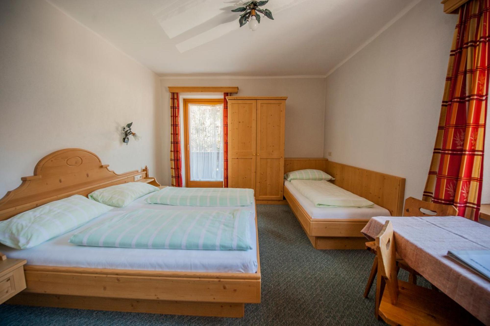 Gasthof Zur Post Hinterriss Rum bild